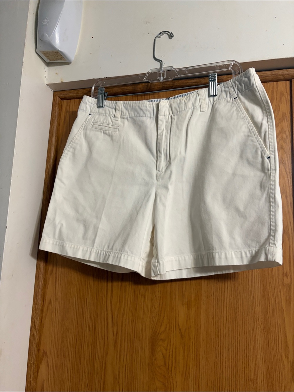 Tommy Hilfiger Off-White Cotton Bermuda Shorts